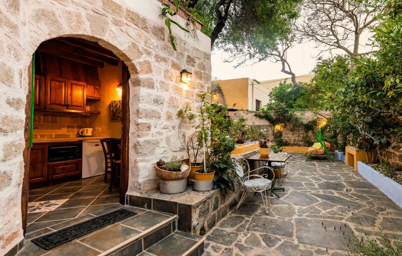 Appartamento Secret Garden - Old Town Rhodes City Esterno foto